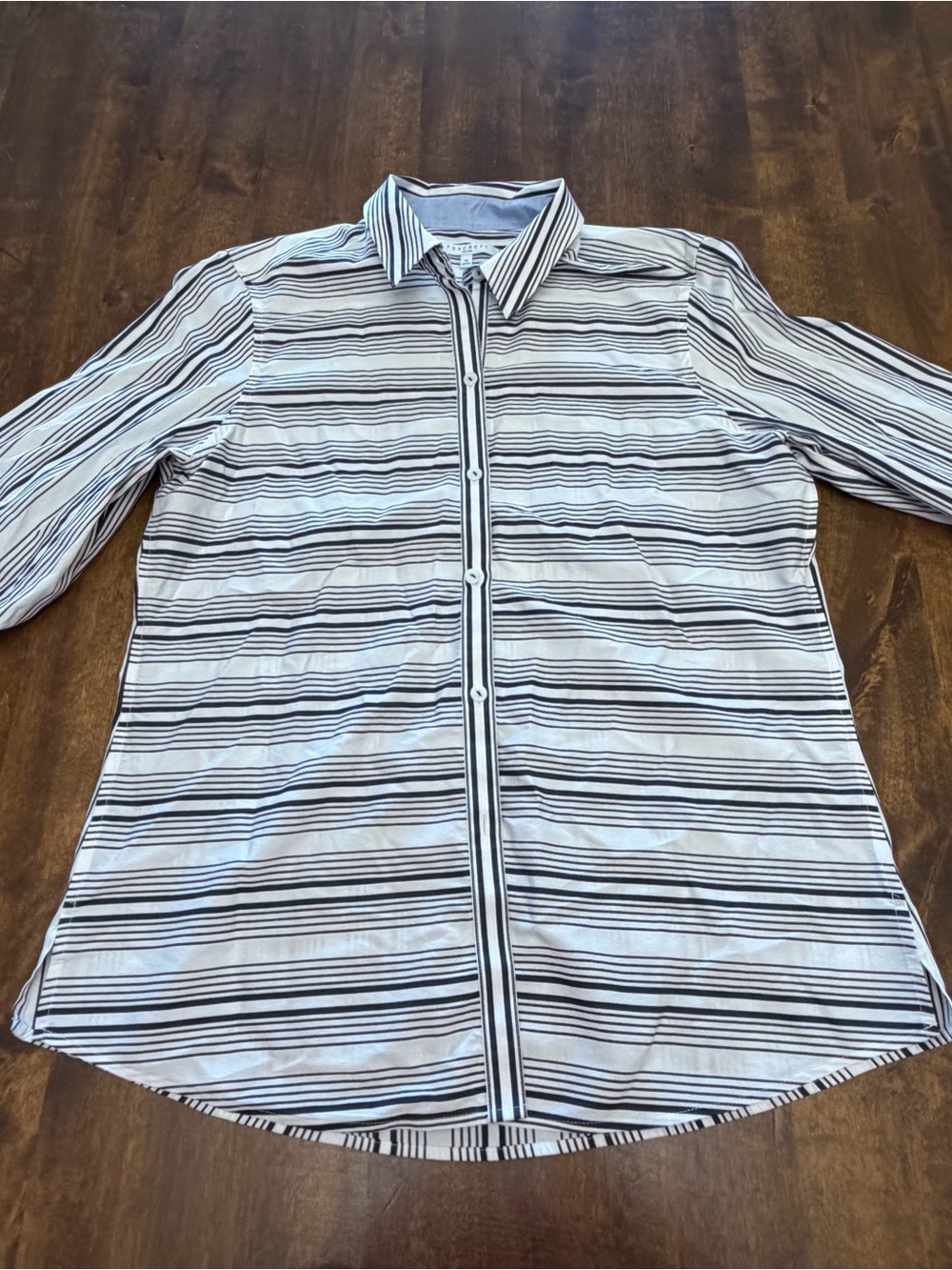 Women’s Foxcroft Non Iron White/Navy Striped Button Down Shirt 10 Shaped Office